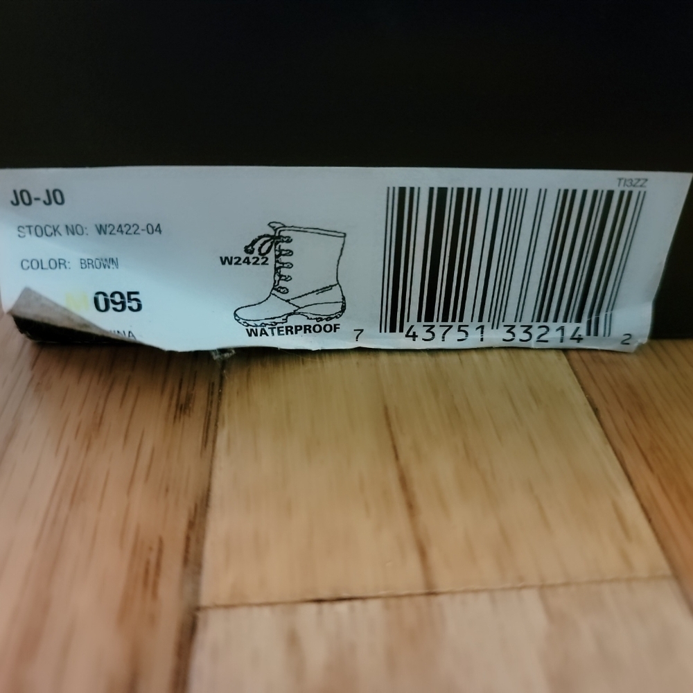 BRAND NEW SPORTO JOJO LACE UP WATERPROOF WINTER BOOTS, TAN SUEDE FAUX FUR SZ 9.5 - Picture 4 of 5